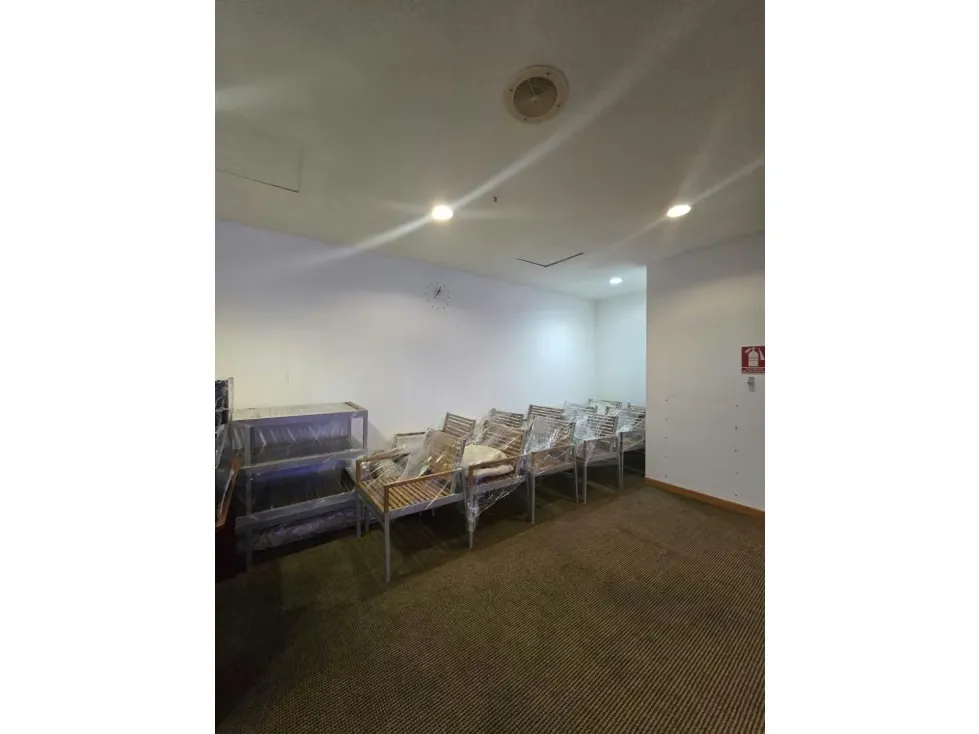 OFICINA EN VENTA 157 M2 - URB CHUAO - 13