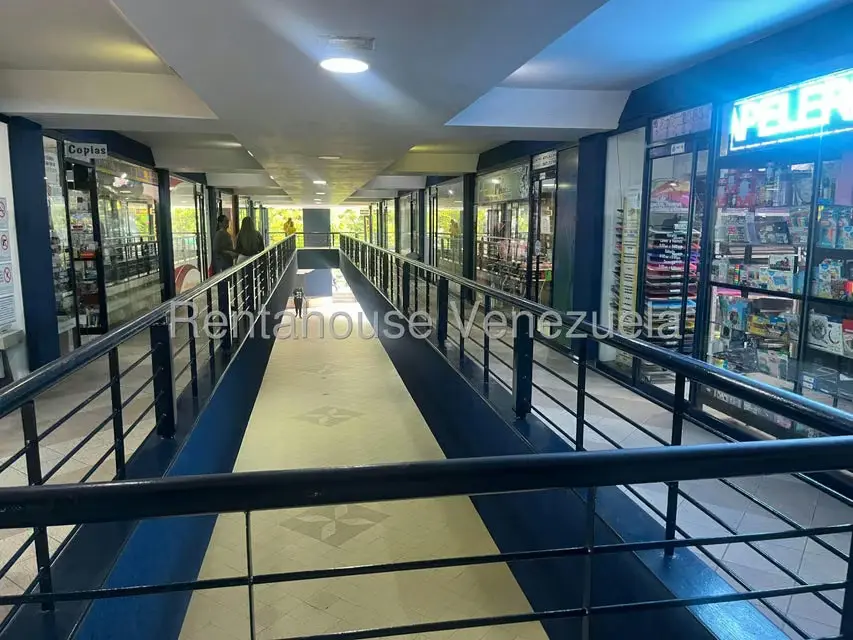 Local Comercial en Alquiler en Las Quintas, Carabobo - 14
