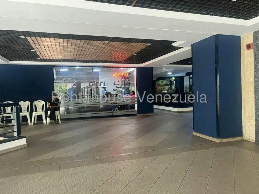 Local Comercial en Alquiler en Las Quintas, Carabobo - 19