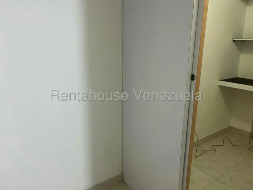 Local Comercial en Alquiler en Las Quintas, Carabobo - 9