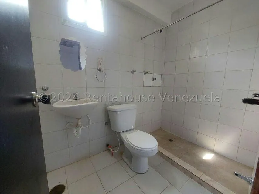 Apartamento (1 Nivel) en Alquiler en Bello Monte, Zulia - 10