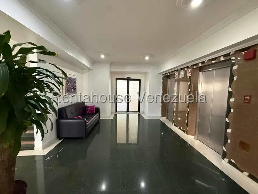 Apartamento (1 Nivel) en Venta en El Bosque, Carabobo - 23