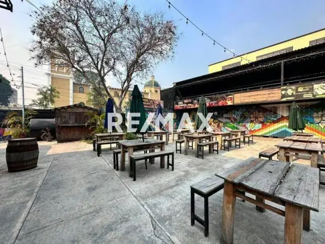 Terreno en venta plaza de esquina en Naguanagua Justo al lado de la iglesia la Begoña