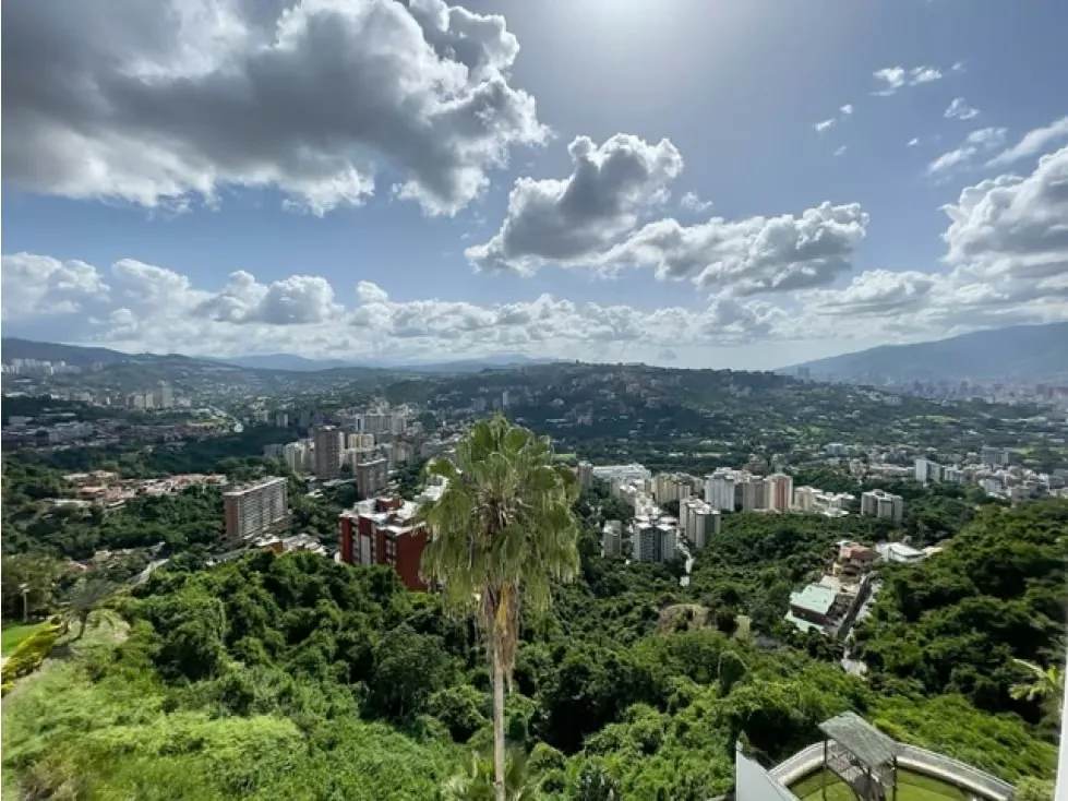 Ofrezco en venta BELLO PH para actualizar en Lomas de San Román - 3