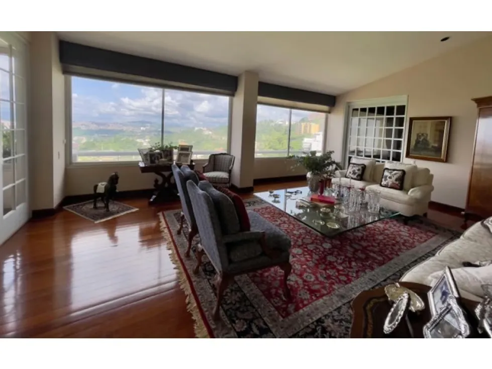 Ofrezco en venta BELLO PH para actualizar en Lomas de San Román - 9