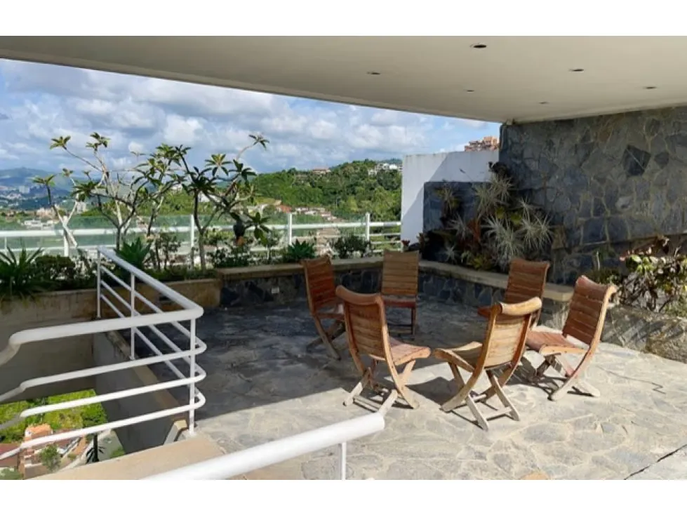 Ofrezco en venta BELLO PH para actualizar en Lomas de San Román - 10