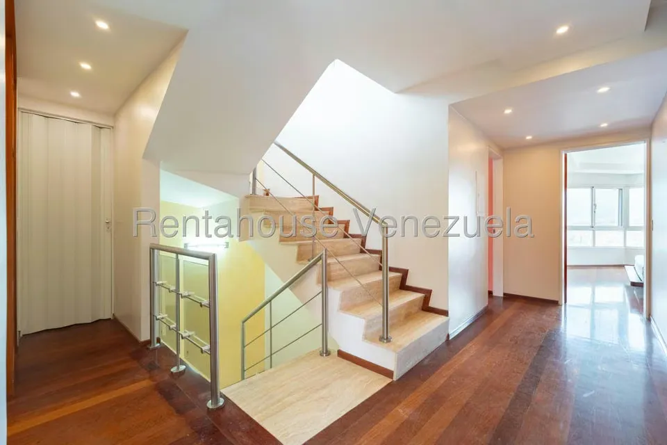 Apartamento (Multiples Niveles) en Venta en Macaracuay, Distrito Metropolitano - 22