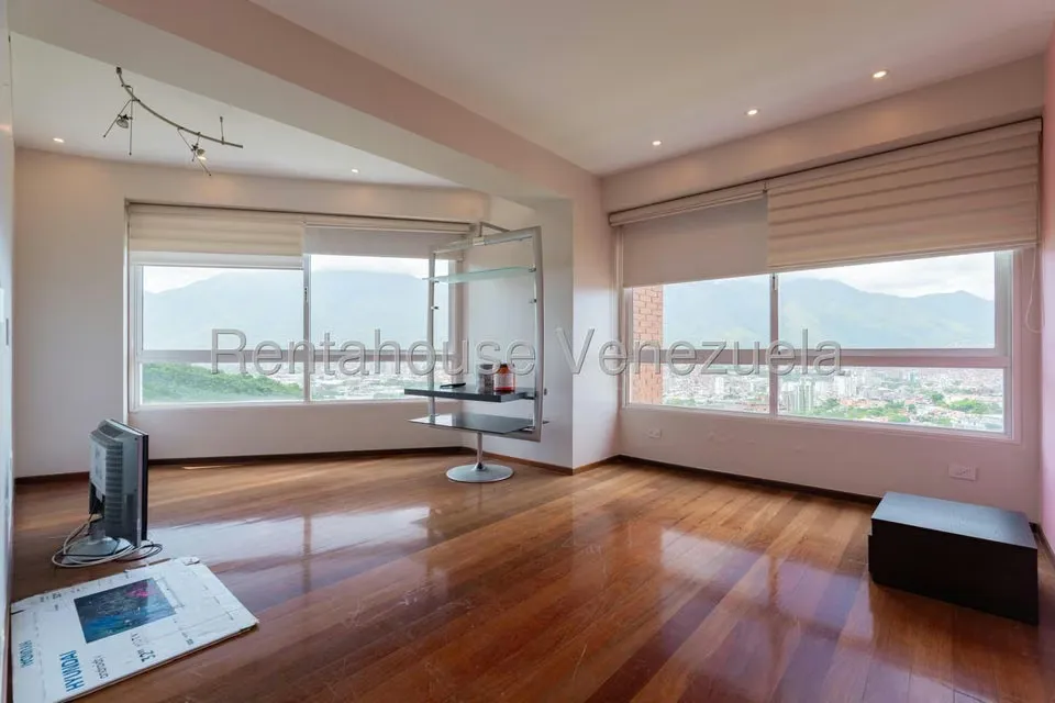Apartamento (Multiples Niveles) en Venta en Macaracuay, Distrito Metropolitano - 28