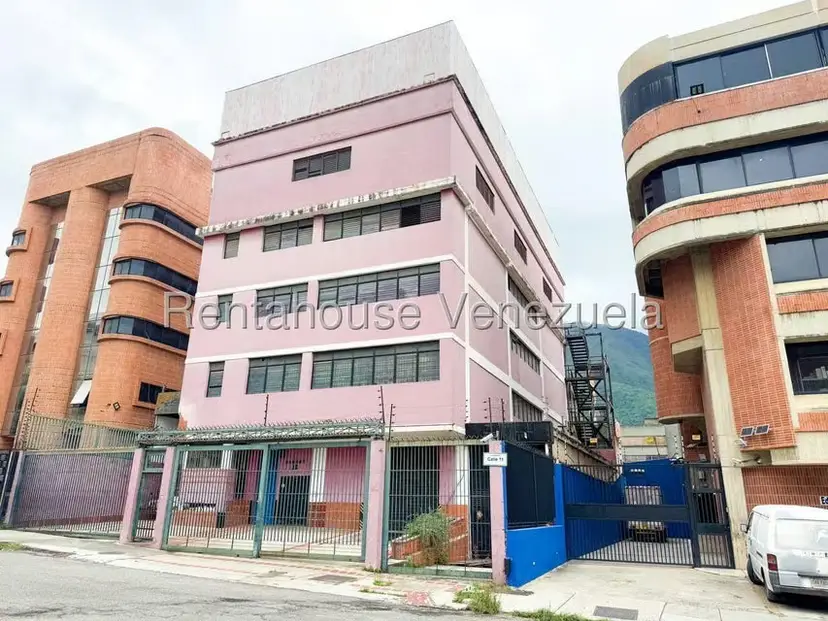 Edificio en Venta en La Urbina, Distrito Metropolitano