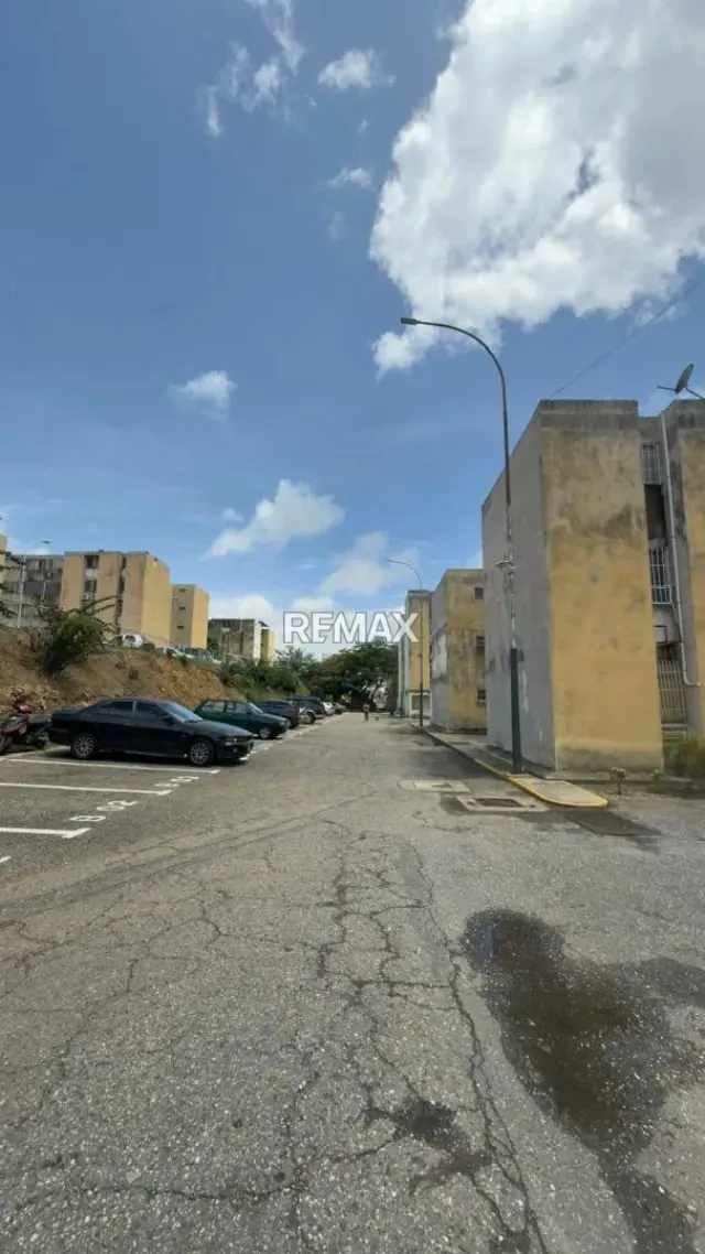 Alquiler de Apartamento Urb La Mora Cabudare estado Lara