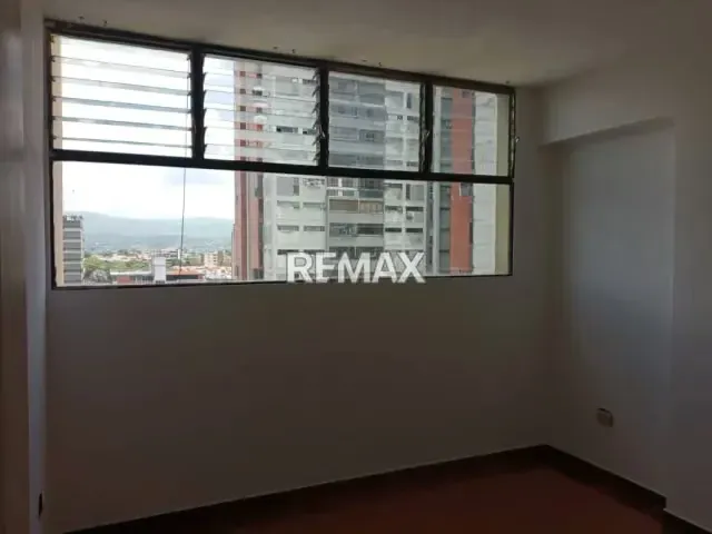 Apartamento en Alquiler en el este de la ciudad - 8