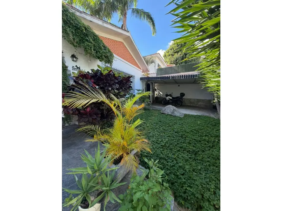 Se alquila casa 480m2 Altamira 8422 - 9