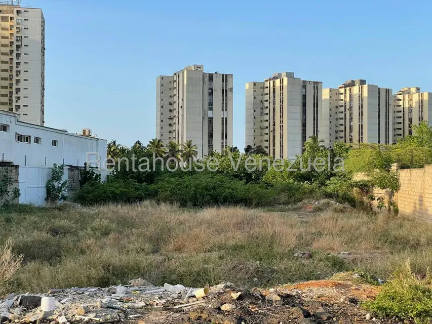 Terreno (Residencial) en Venta en Lago Mar Beach, Zulia - 2