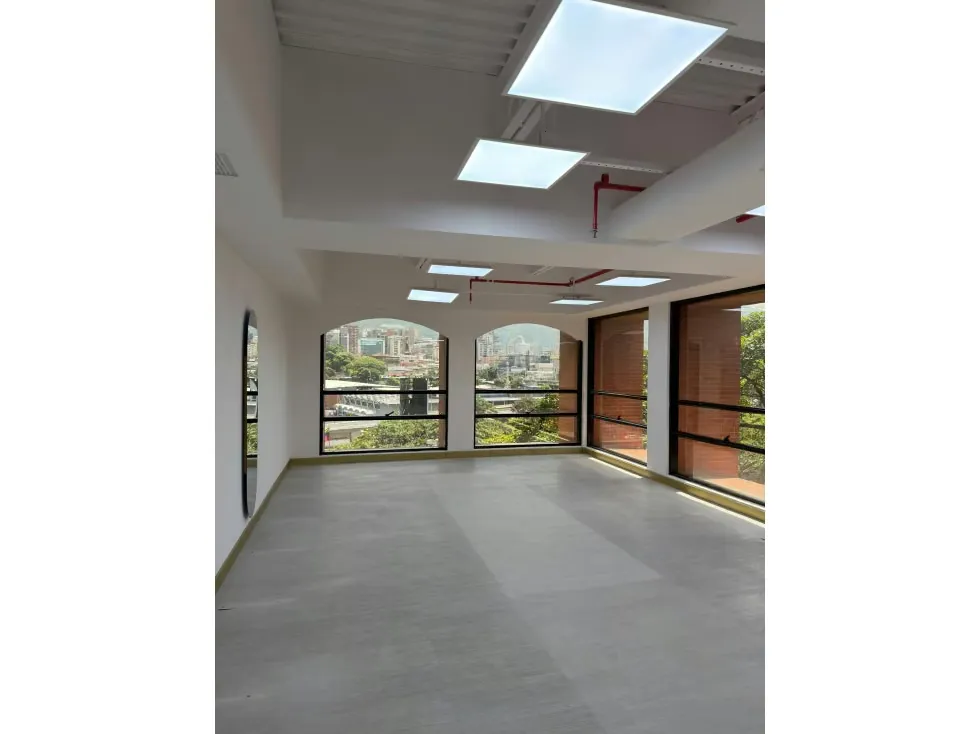 oficina en Alquiler en Las Mercedes 190 mts2 - 9