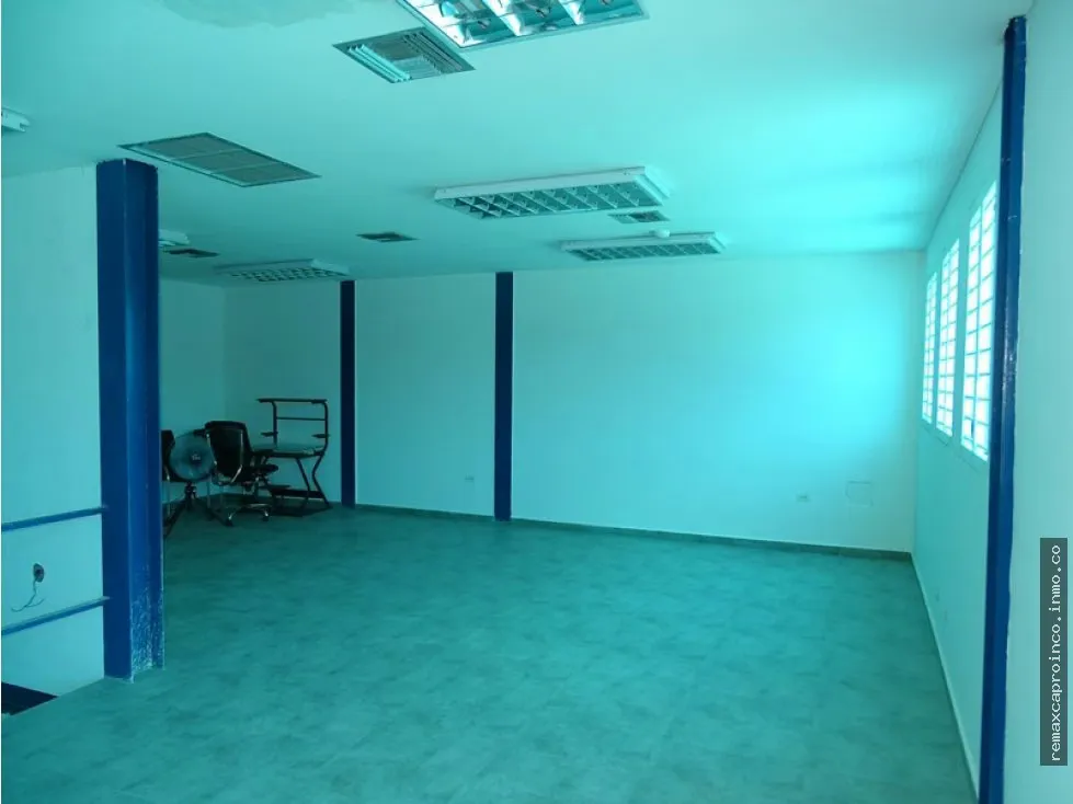 Excelente Galpón Zona industrial Valencia CODIGO 1079934 - 8