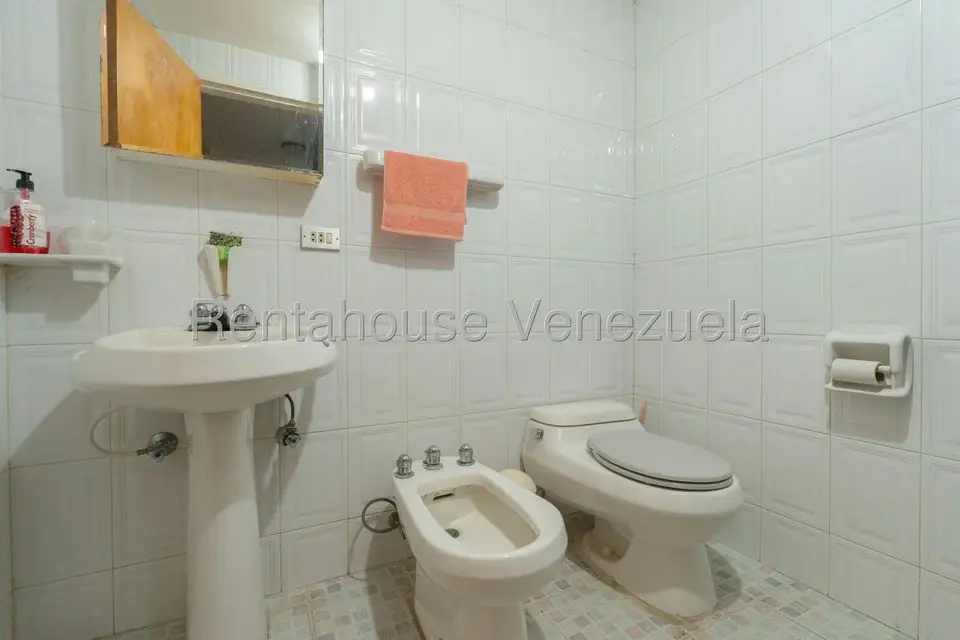 Casa (Multipes Niveles) en Venta en El Hatillo, Distrito Metropolitano - 25