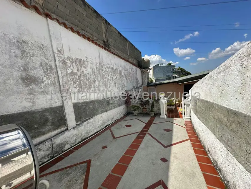 Casa (Multipes Niveles) en Venta en La Peña, Miranda - 29
