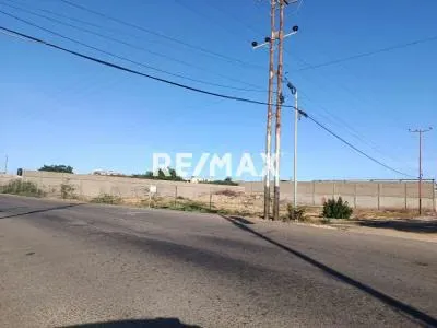 En Venta Terreno y Parcela calle san rafael esquina general pelayo puerta maraven - 2