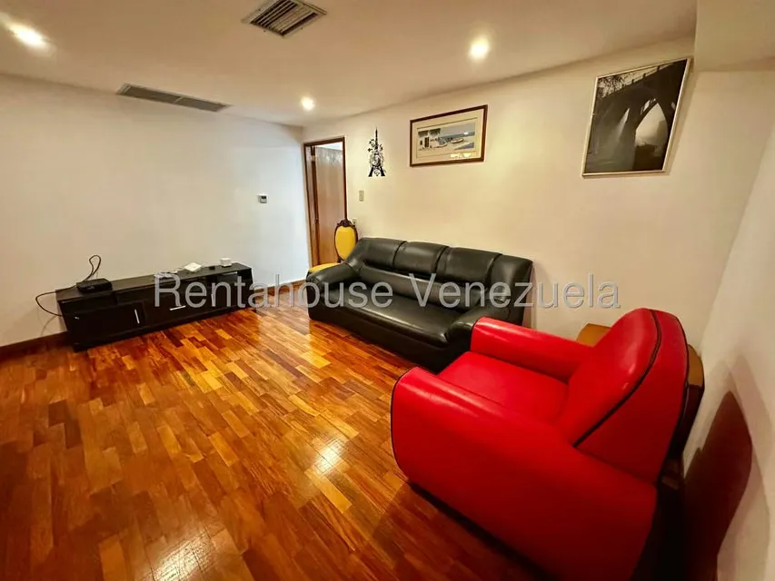 Apartamento (Penthouse) en Alquiler en La Lagunita Country Club, Distrito Metropolitano - 13