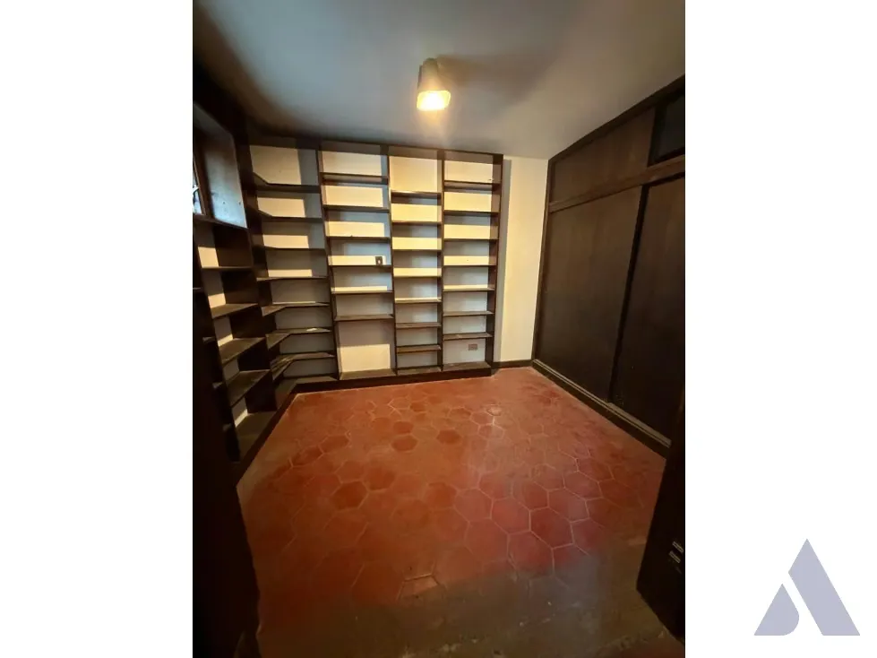 Vendo casa para remodelar 1200m2 Caurimare 6663 - 9
