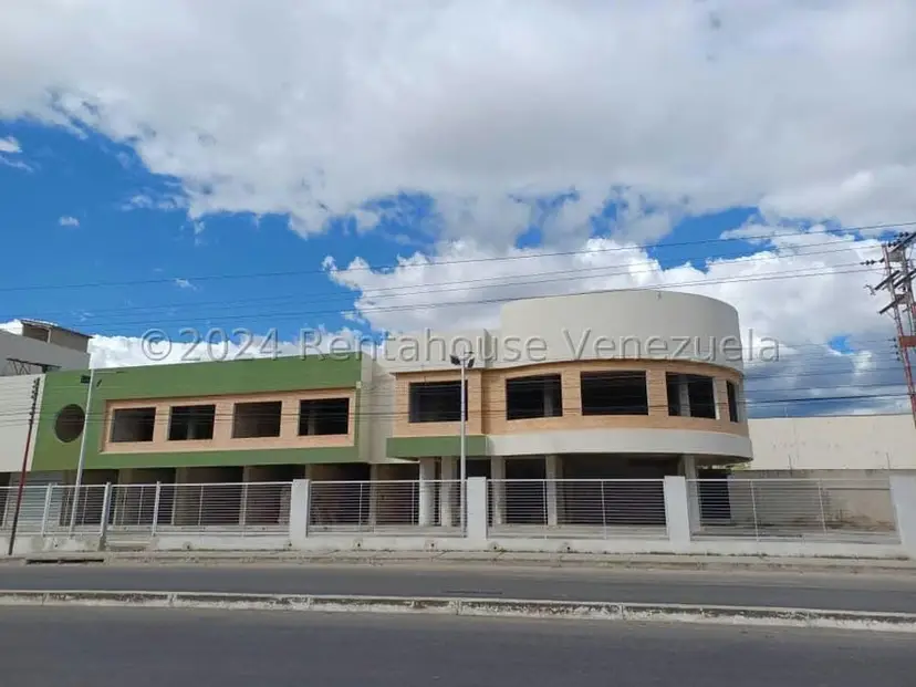 Comercial (Local Comercial) en Venta en Avenida Aragua, Aragua