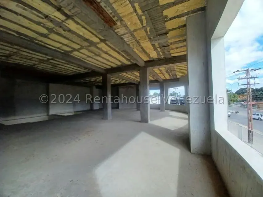 Local Comercial en Venta en Avenida Aragua, Aragua - 24