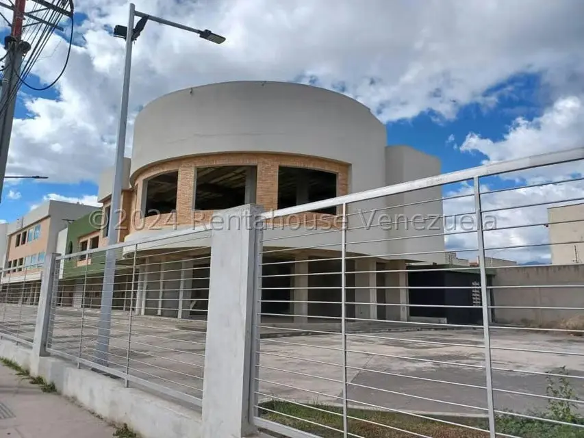 Local Comercial en Venta en Avenida Aragua, Aragua - 3