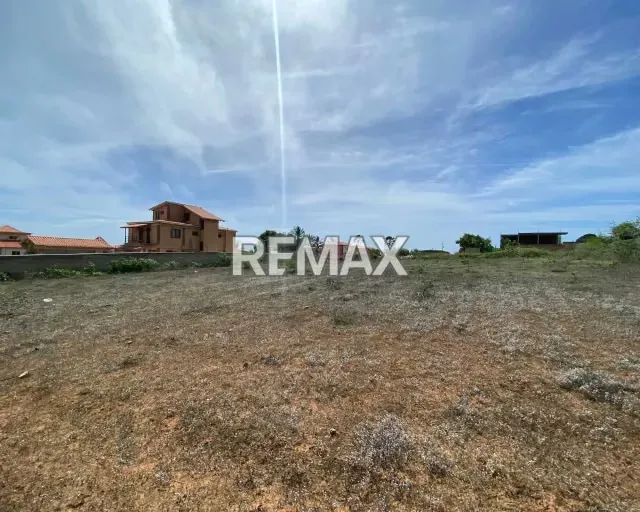 ¡EN VENTA! TERRENO ESTRATÉGICO EN GUARAME: 1,817M² IDEALES PARA TU PROYECTO TURÍSTICO O RESIDENCIAL CON POTENCIAL DE VISTA AL MAR EN LA MEJOR ZONA DE MARGARITA. - 5