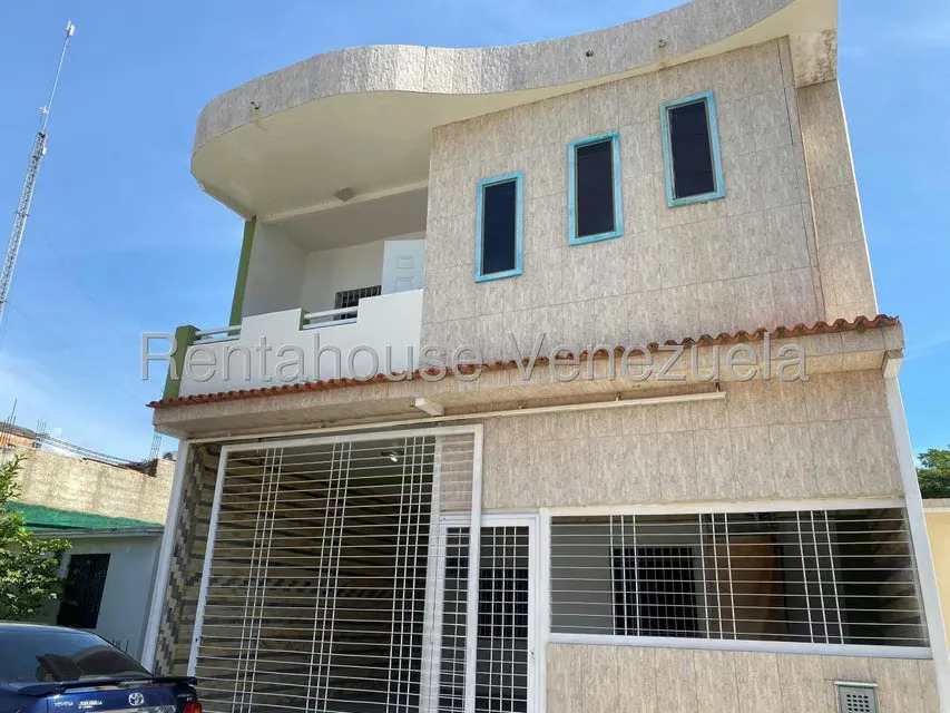 Casa (Multipes Niveles) en Venta en Carret Guacara - San Joaquin, Carabobo - 2