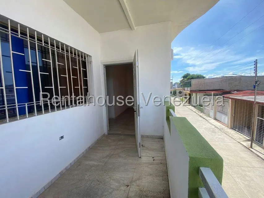 Casa (Multipes Niveles) en Venta en Carret Guacara - San Joaquin, Carabobo - 24