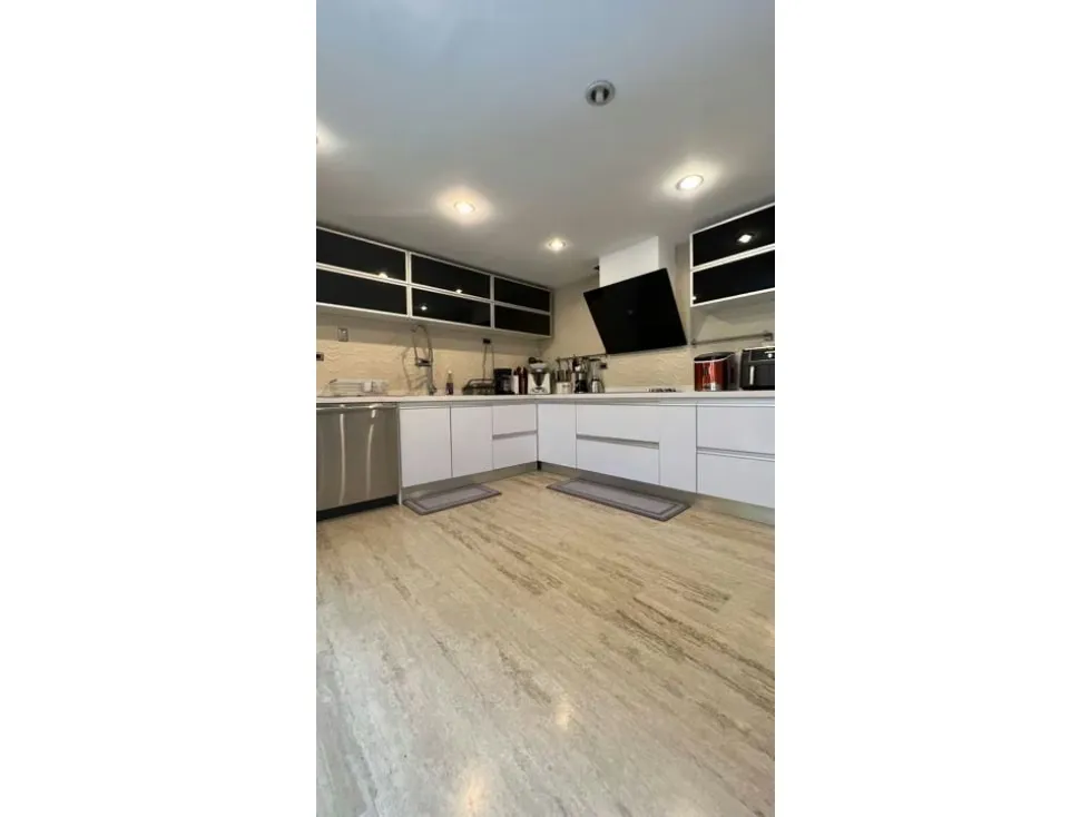 Se vende PB La Lagunita con gran jardín - 16