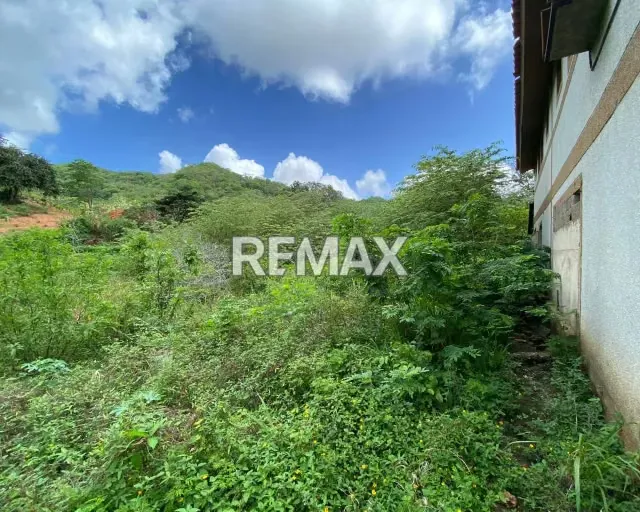 OPORTUNIDAD ÚNICA: EN VENTA LOCAL COMERCIAL + 2 APTS SOBRE 2.128 M² + 1,064M² DE TERRENO EN MARGARITA. ¡EL ACTIVO ESTRATÉGICO QUE NECESITAS PARA CRECER CON VISIÓN, SOLIDEZ Y CERCANÍA AL MAR! - 17