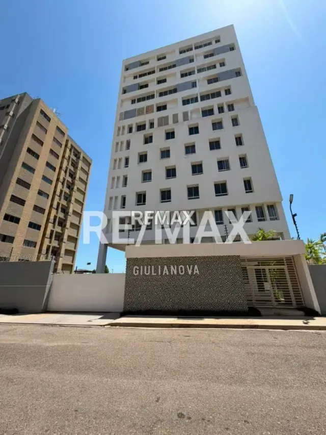 APARTAMENTO EN VENTA EDIFICIO GIULIANOVA SECTOR ZAPARA ZONA NORTE MARACAIBO