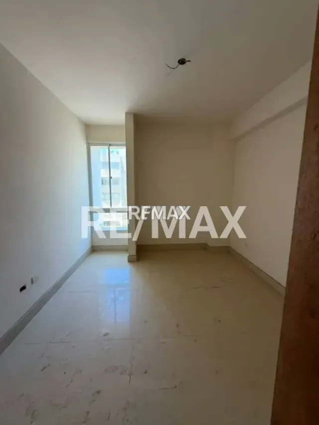 APARTAMENTO EN VENTA EDIFICIO GIULIANOVA SECTOR ZAPARA ZONA NORTE MARACAIBO - 8