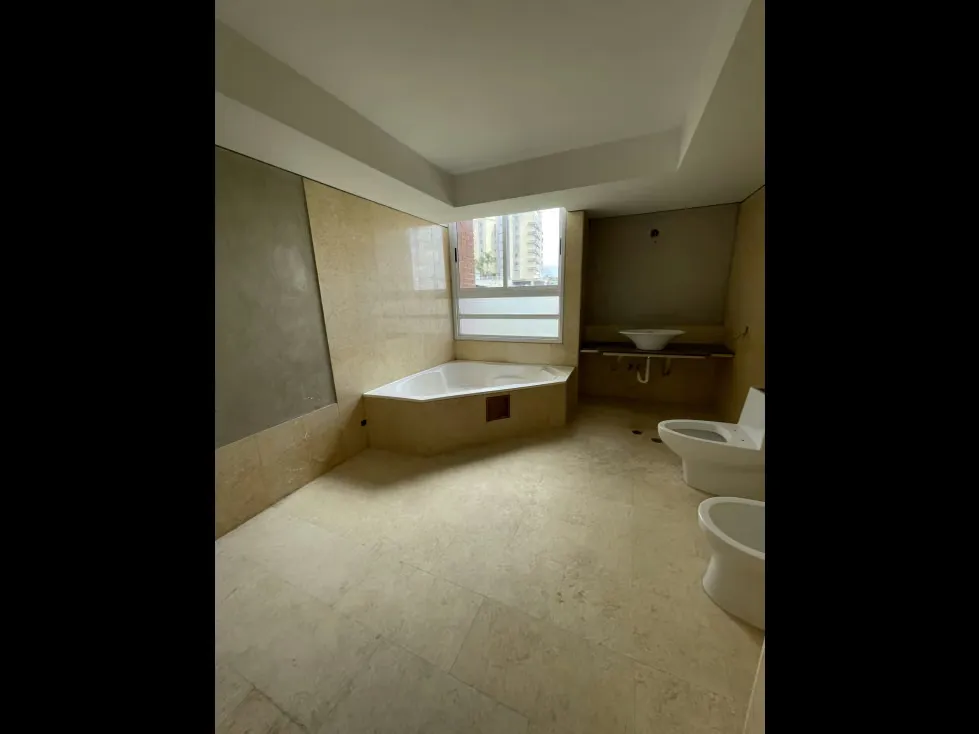 Se vende apto 322m2 4h+2s/3.5b+2s/5p Mirador de los Campitos 2032 - 10