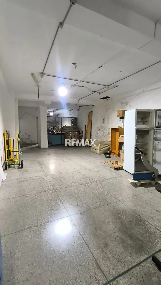 ALQUILER OFICINA AV LECUNA 75MTS