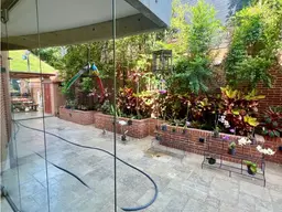 View 10