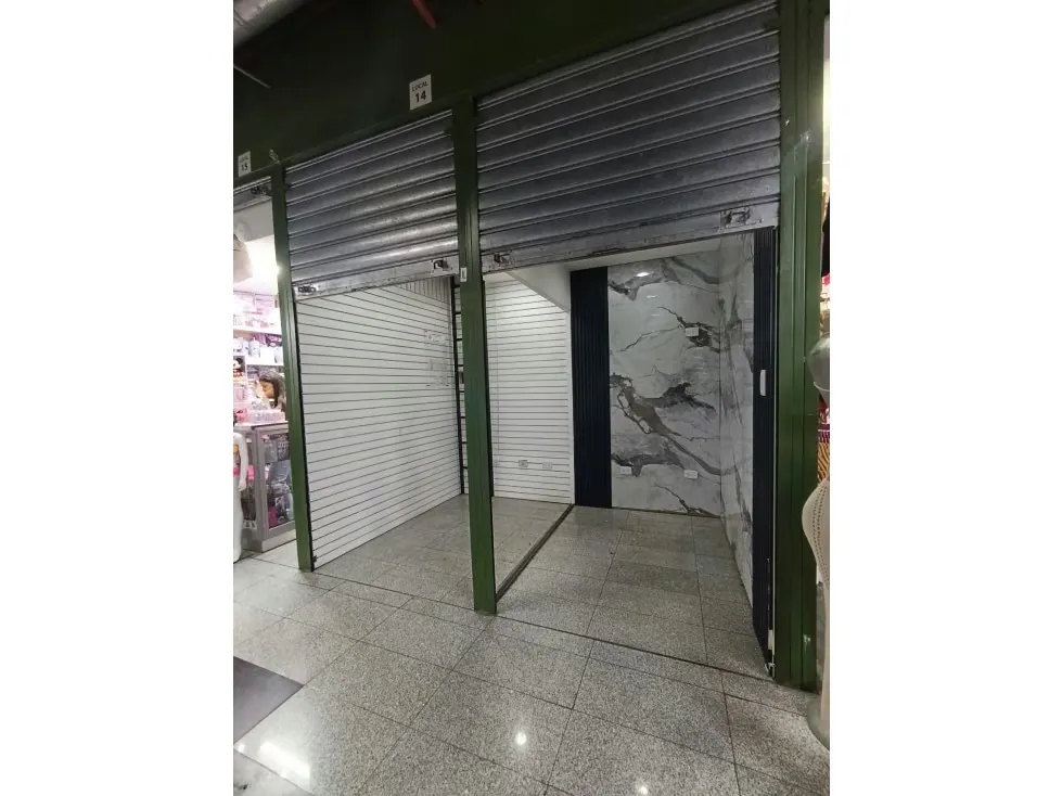 ALQUILER DE LOCAL COMERCIAL EN CHACAO, CENTRO DE COMPRAS MERPOESTE. - 3