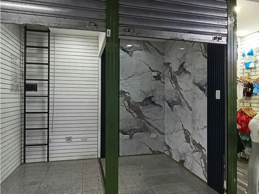 ALQUILER DE LOCAL COMERCIAL EN CHACAO, CENTRO DE COMPRAS MERPOESTE. - 4