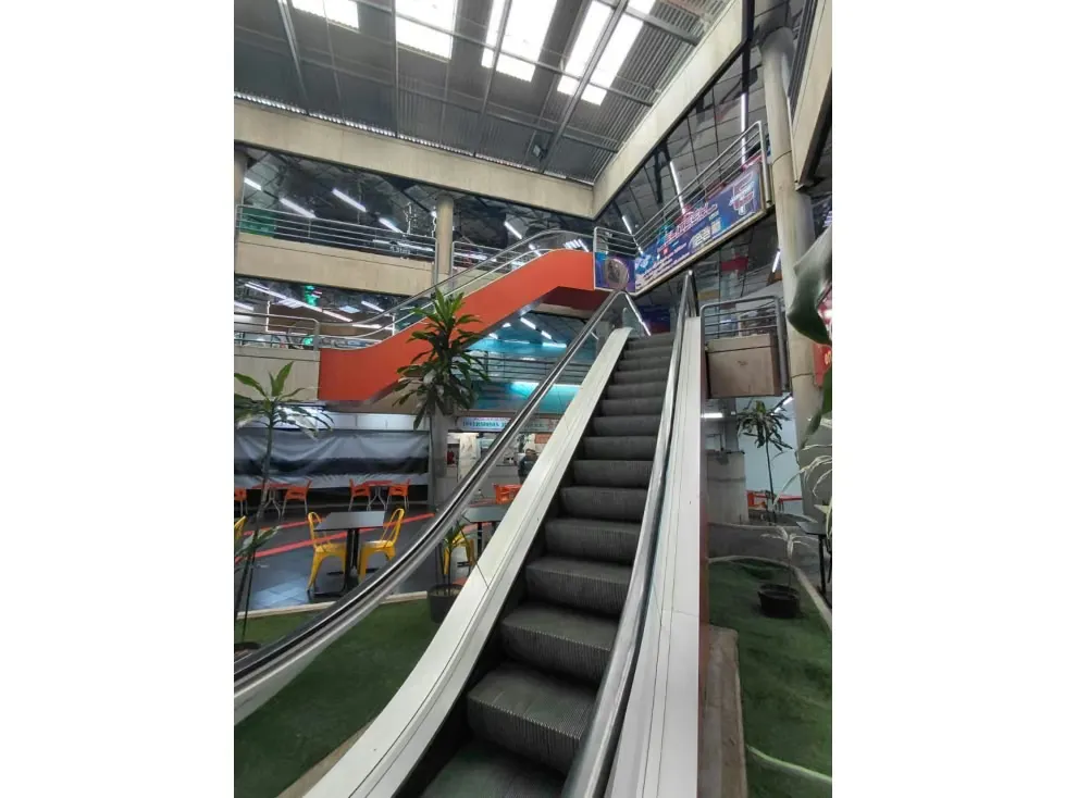 VENTA DE LOCAL COMERCIAL Y FONDO DE COMERCIO ENSABANA GRANDE - 3