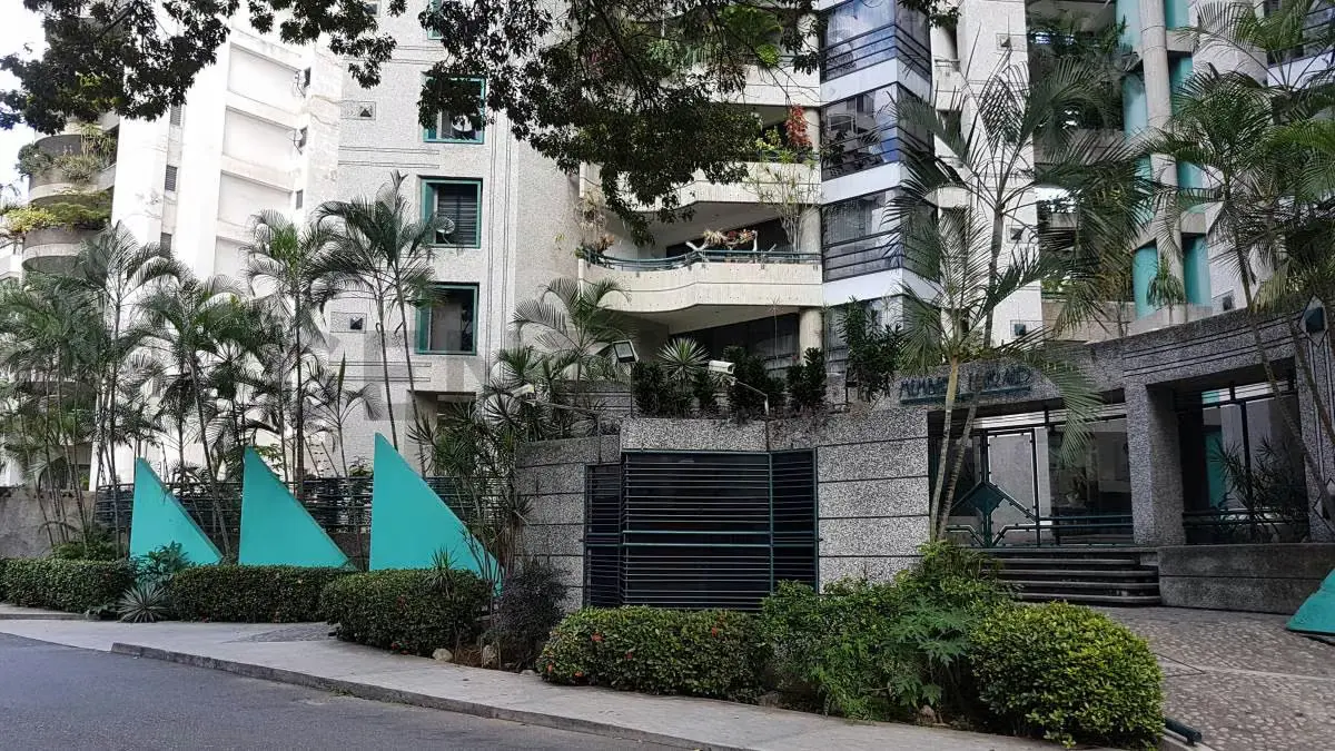 Apartamento en Venta con excelente ubicación entre La Florida con fácil acceso a las p