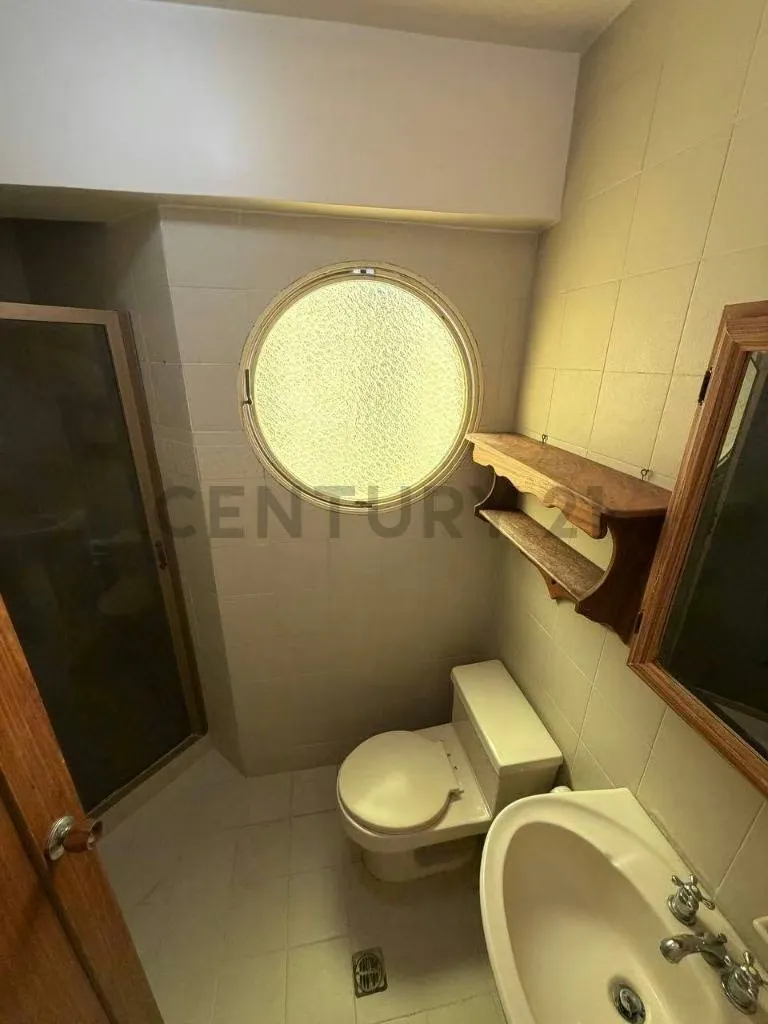 En Venta Apartamento Para Remodelar en El Cigarral - 3