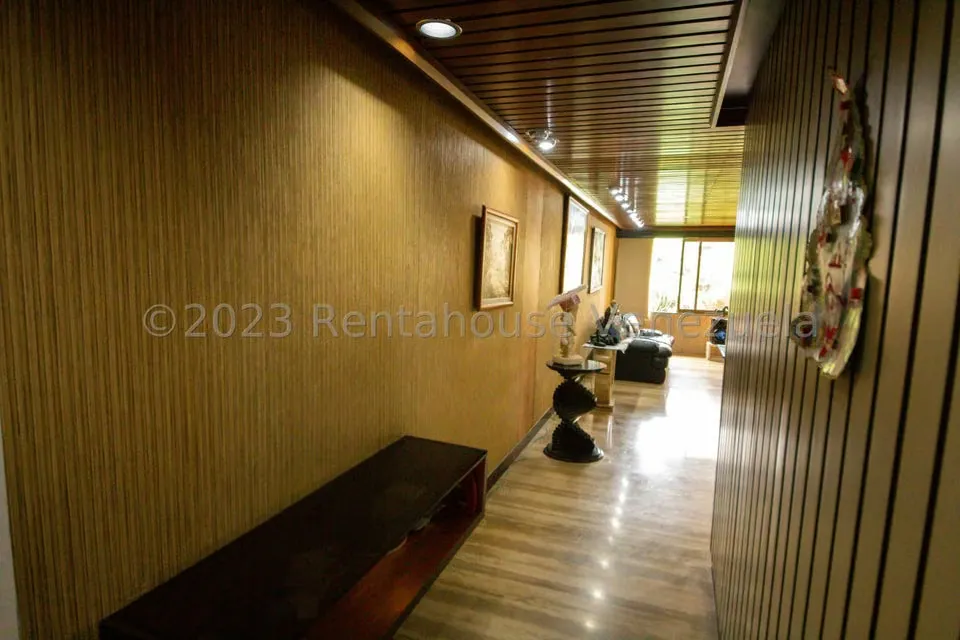 Apartamento (1 Nivel) en Venta en San Bernardino, Distrito Metropolitano - 4