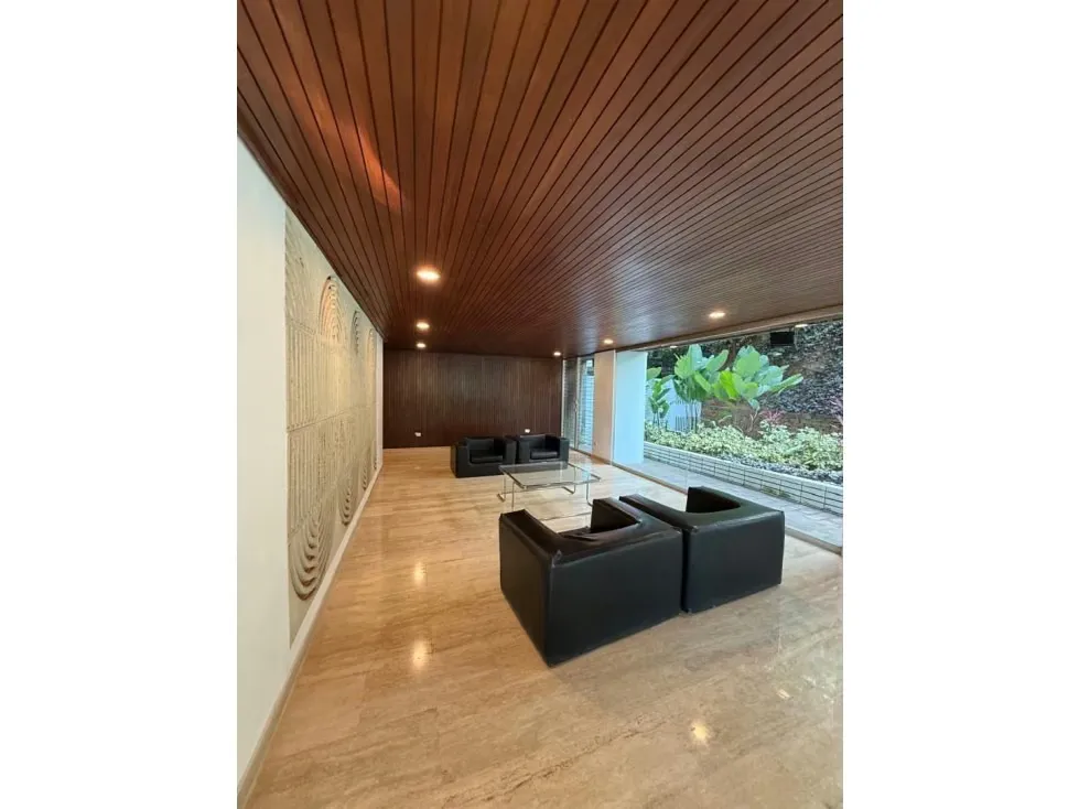 Alquilo PB 200m2 San Roman 6465 - 2