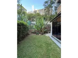 View 10