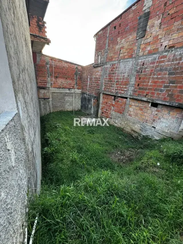 TERRENO EN VENTA EN LA AVENIDA ROTARIA - 6