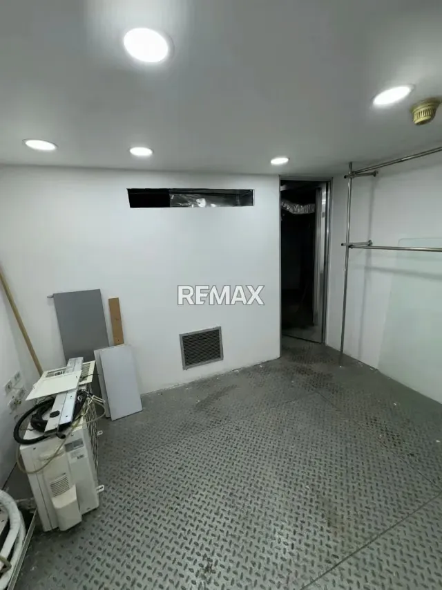 Local comercial en venta en Galerías Ávila - 7