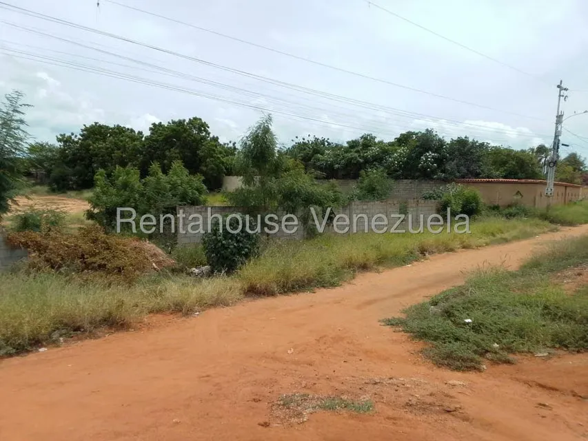 Terreno (Comercial) en Venta en El Bajo, Zulia - 11