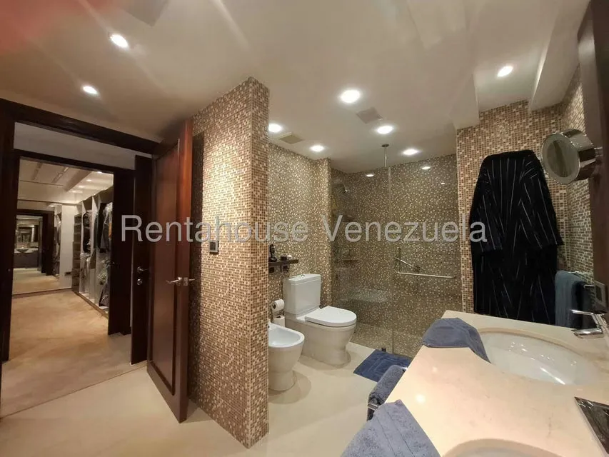 Apartamento (1 Nivel) en Venta en Colinas de Valle Arriba, Distrito Metropolitano - 29