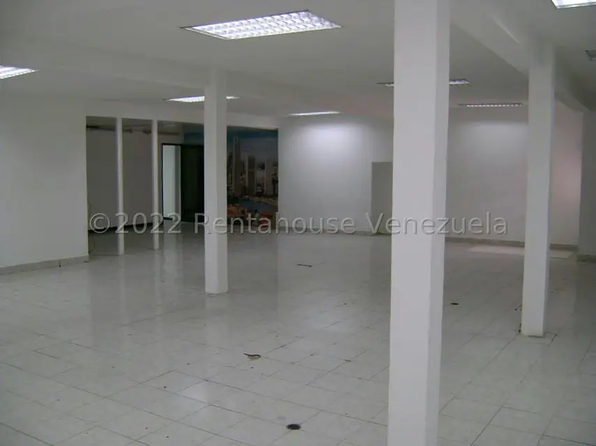Local Comercial en Venta en La Campiña, Distrito Metropolitano - 4